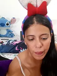 Hot_bunny_2024 webcam model stream image