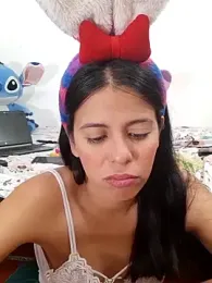 Hot_bunny_2024 webcam model stream image