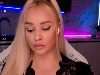 In-your-fucking-mind webcam model stream image