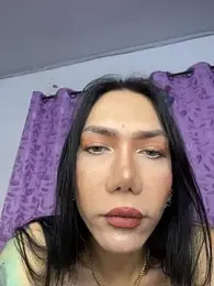 hellendollxxx webcam model stream image