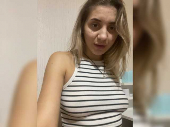 Aleksandra1223 webcam model stream image