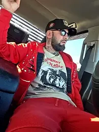 Beardedtattood webcam model stream image