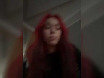 Glamyty webcam model stream image