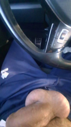 Luchino24cm webcam model stream image