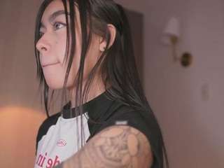 gigilee webcam model stream image