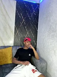 Yoim_Williams webcam stripchat model stream image