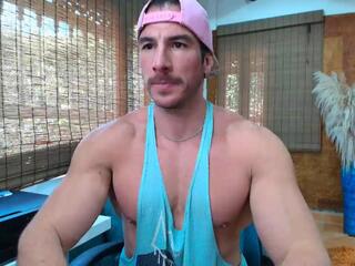 Icarus Secret webcam model stream image