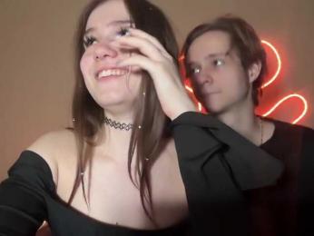 titsDestroy2008 webcam bongacams model stream image