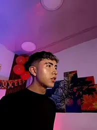 Noah_Xitruxx webcam stripchat model stream image