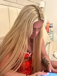 Irish_BarbieMilfx webcam model stream image