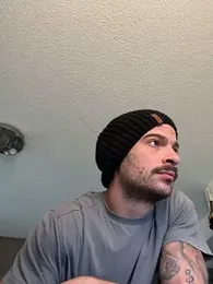 Greyoff webcam stripchat model stream image