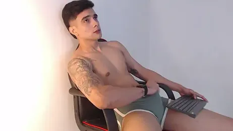 adam_levis17 webcam stripchat model stream image