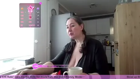 MilfGina webcam model stream image