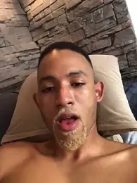 B_Wild webcam model stream image