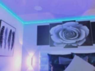 luucyjoness webcam model stream image
