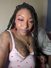 Egyptian_reign webcam stripchat model stream image