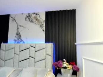 lolaangellx webcam model stream image