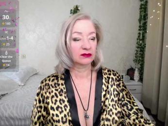 hunters-woman webcam model stream image