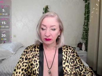 hunters-woman webcam model stream image