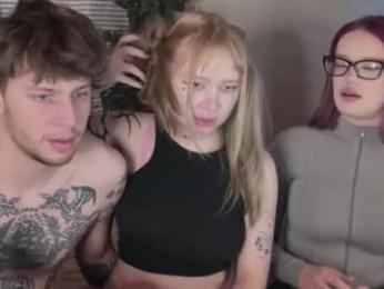 friend_zone_ webcam chaturbate model stream image