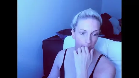 SexyJulia21 webcam stripchat model stream image