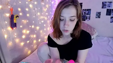 YunaPeace webcam model stream image