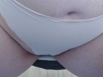 Emyllywhite webcam model stream image