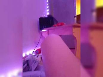 Laylay13 webcam model stream image