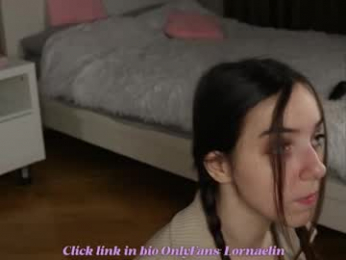 lornaelin webcam model stream image