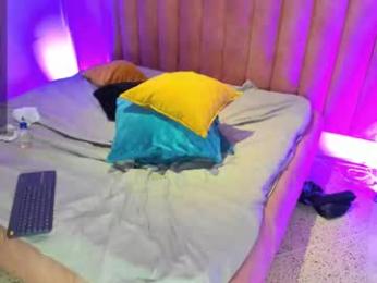 brunnamoore webcam model stream image