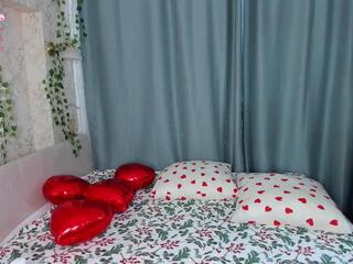 Pamela Klein webcam model stream image