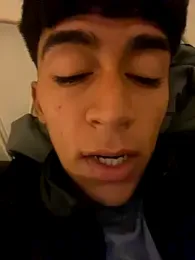 BadboyXXXMZ webcam stripchat model stream image