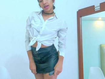 littleeemiily webcam model stream image