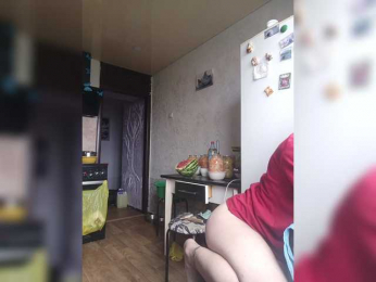 SeXy-MiLF-Xo4y webcam bongacams model stream image
