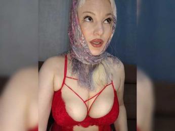 AlenkiyCvetochek webcam model stream image