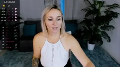 Karinella_x webcam model stream image