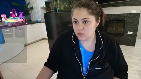 Layla- webcam stripchat model stream image