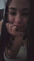 Demi_1 webcam model stream image