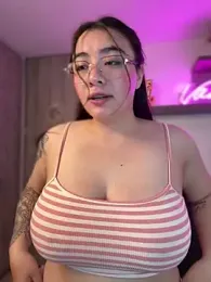 vaneelee webcam model stream image