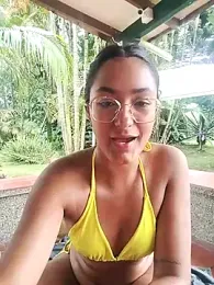 SaraZuletaa webcam stripchat model stream image