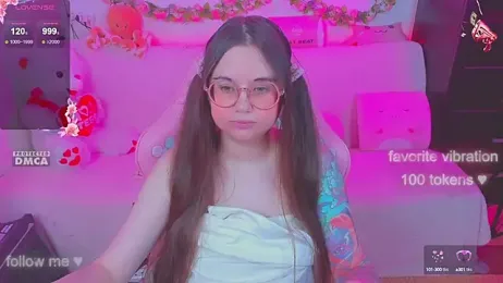 Lolisuccub webcam model stream image