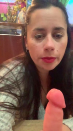 hotcurvi1 webcam model stream image