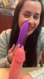 hotcurvi1 webcam model stream image