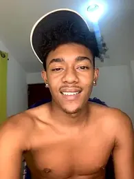 Boy_cock18 webcam model stream image