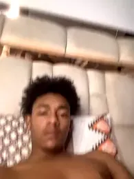 Boy_cock18 webcam model stream image