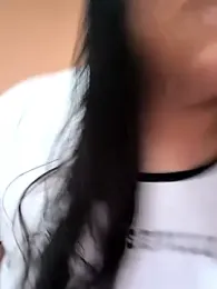 Hinae_ webcam model stream image