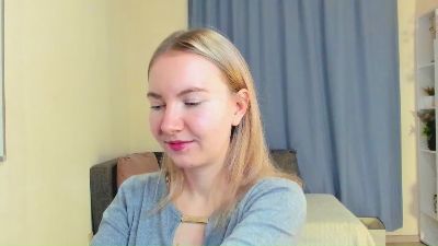 AlesiaTrench webcam model stream image