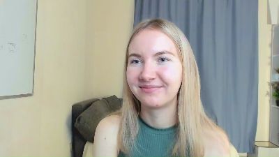 AlesiaTrench webcam model stream image