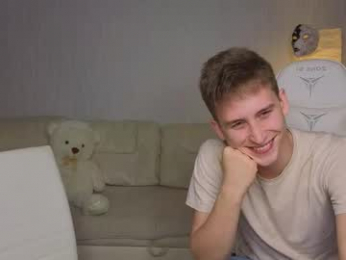 pupsenish webcam model stream image