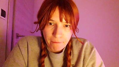 SoftRubyRed webcam model stream image